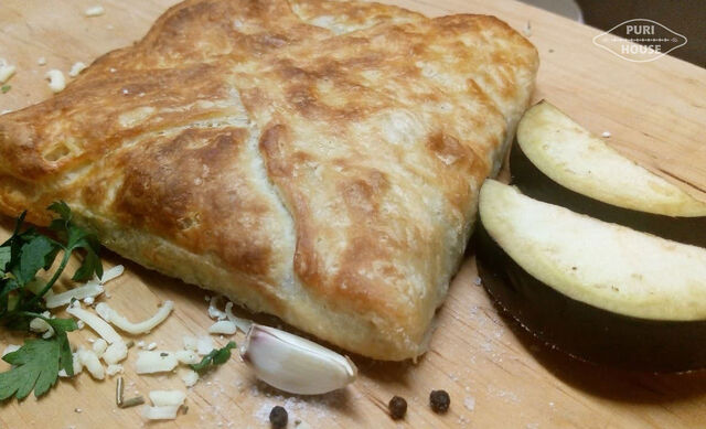 Chaczapuri z grilowanym bakłażanem i serem
Cena 14.00 zł