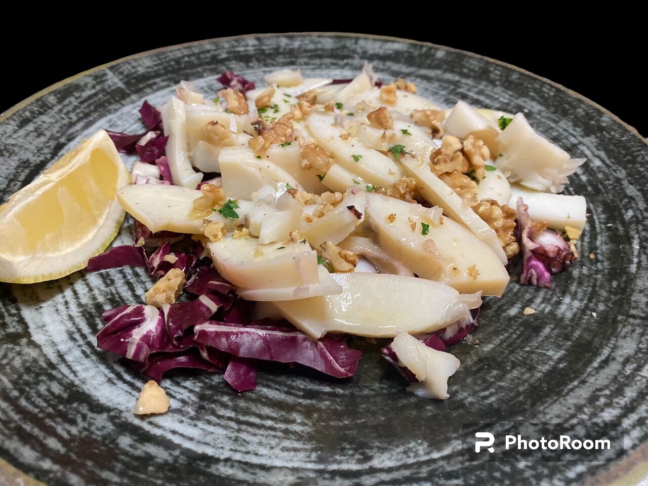 Insalata di seppie radicchio e noci
