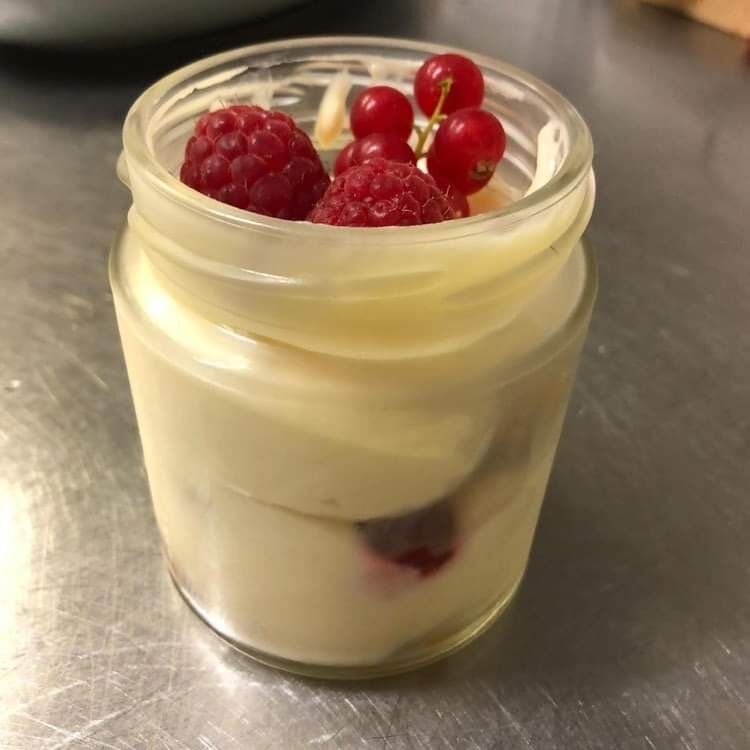 Tiramisu framboises et chocolat blanc