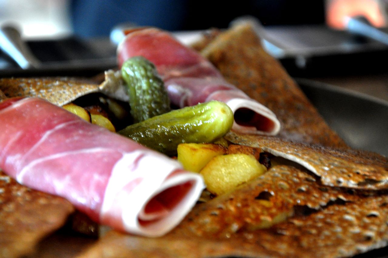 Galette Savoyarde . Restaurant Crêperie La Place, Conflans Ste Honorine .