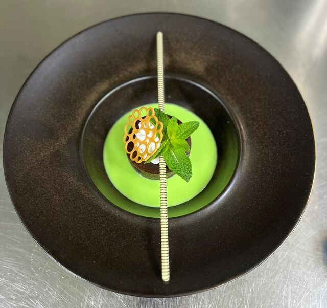 Moelleux au chocolat, crème anglaise à la menthe