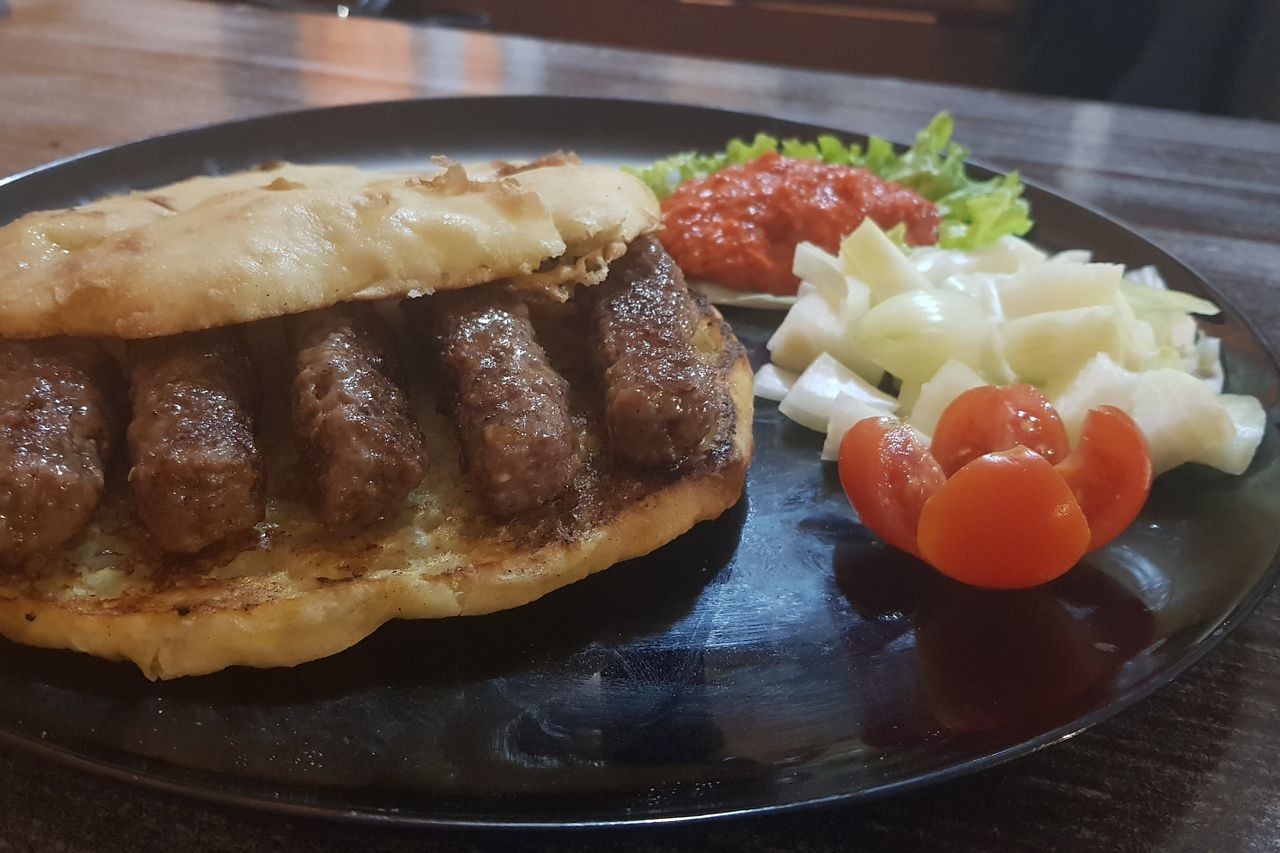 Čevapćići u lepinji