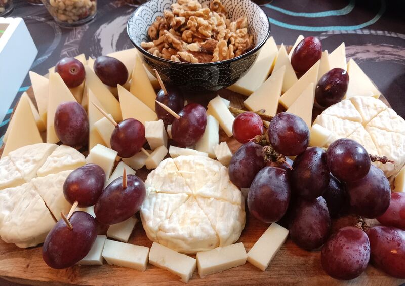 PLATEAU DE 3 FROMAGES 5€ / 100 GRS