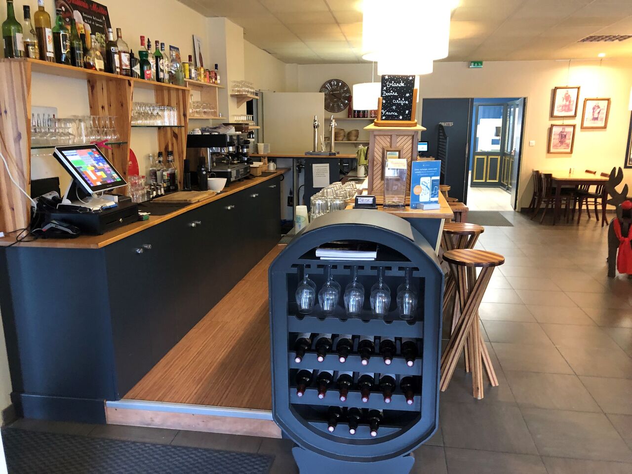 Bar