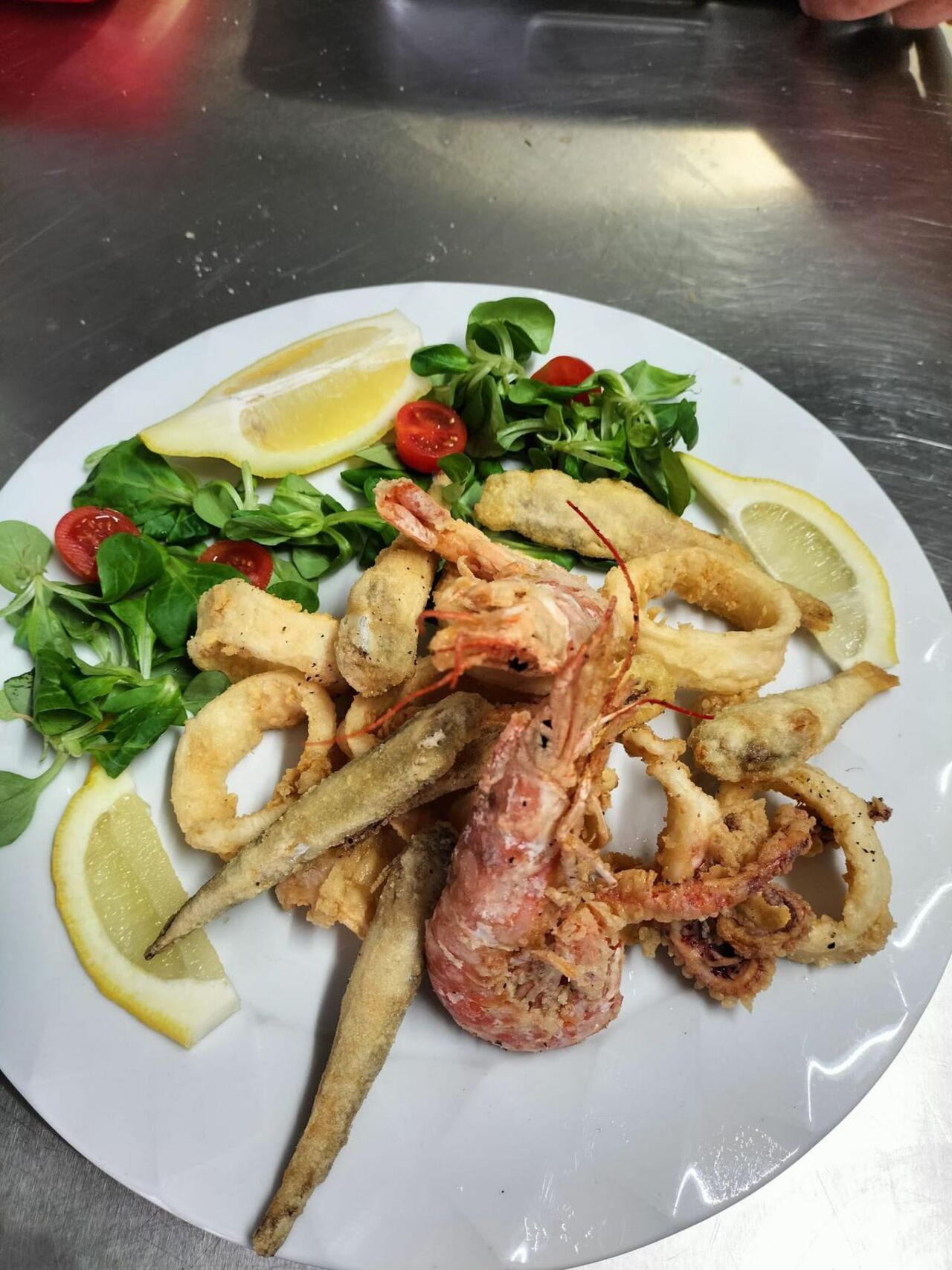 Specialità di Pesce e Carne: Un Trionfo di Sapori