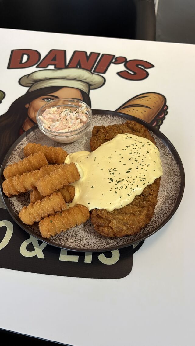 Schnitzel Hollandaise 