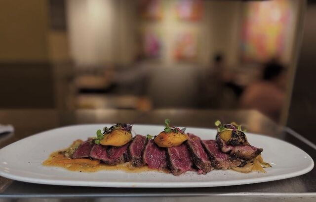 Angus, Escabeche de Setas y Melocotón Soasado