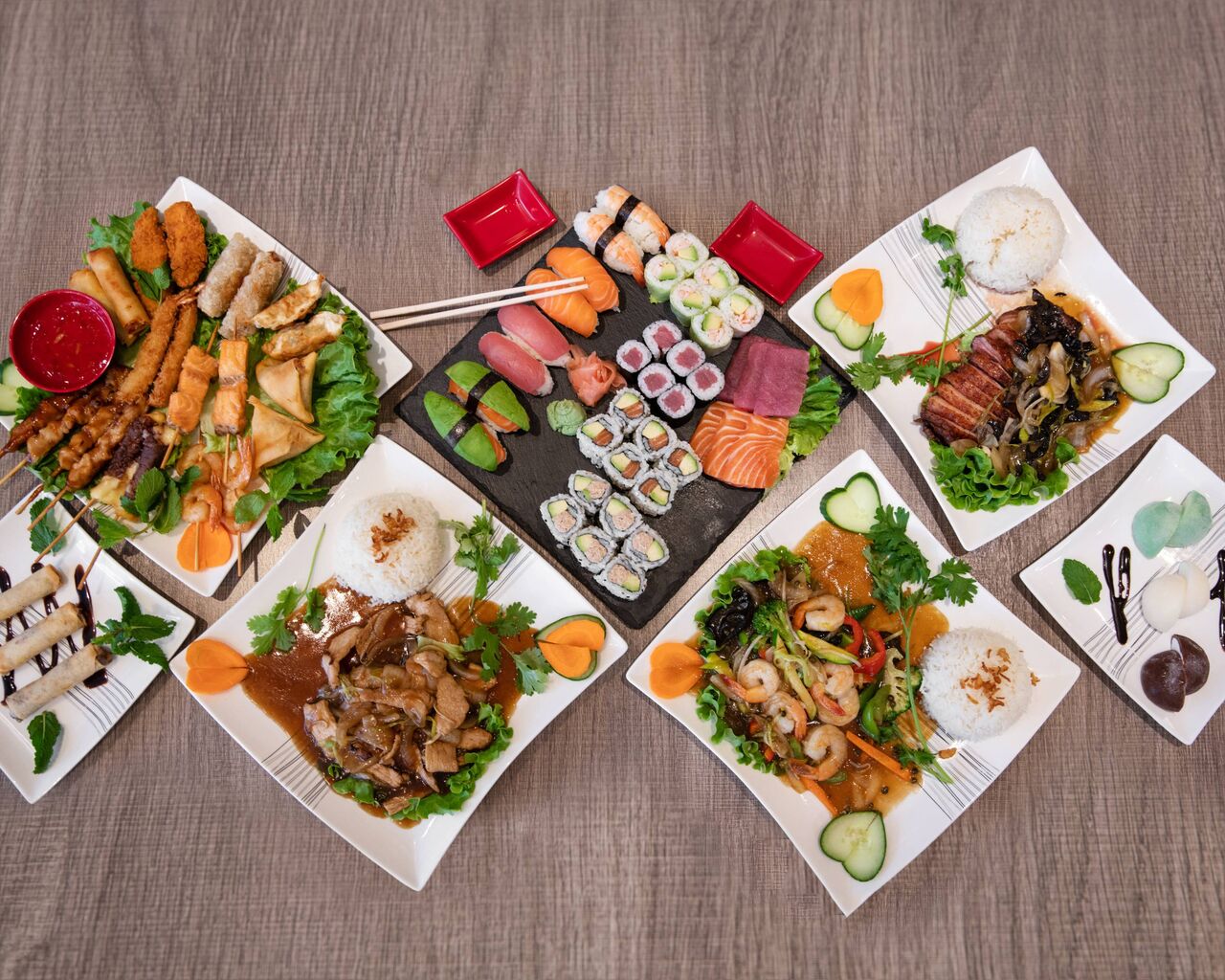 Ô SUSHI & WOK
131 boulevard de la République
83000 Toulon
Tél 09 53 65 41 84 