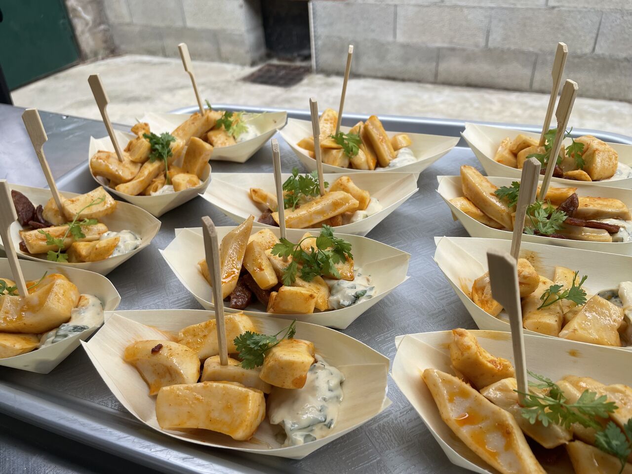 Lamelles d'encornet au chorizo et aïoli basilic