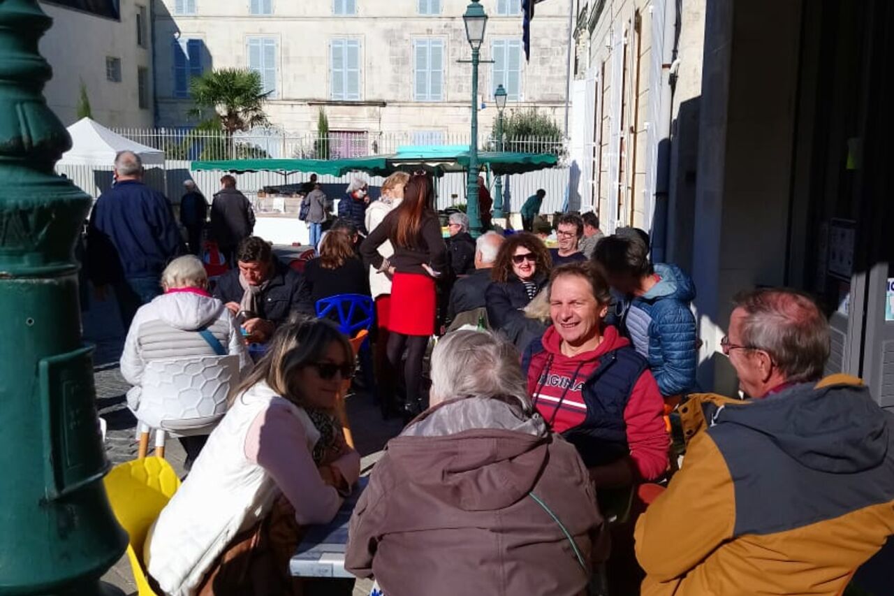 Boissons et plats à emporter