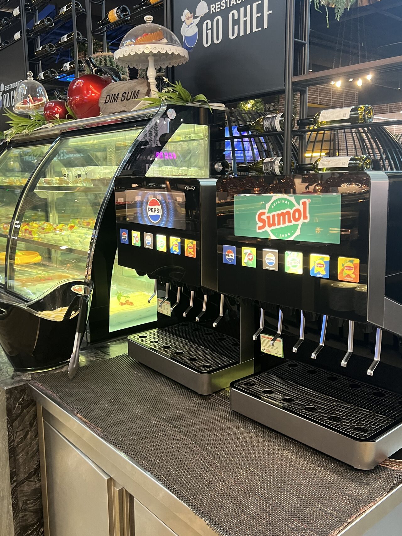 BEBIDAS REFILL INCLUIDO