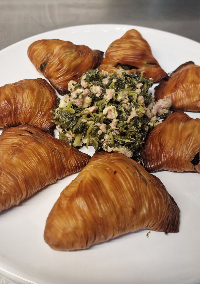 Sfogliatella salsiccia e friarielli