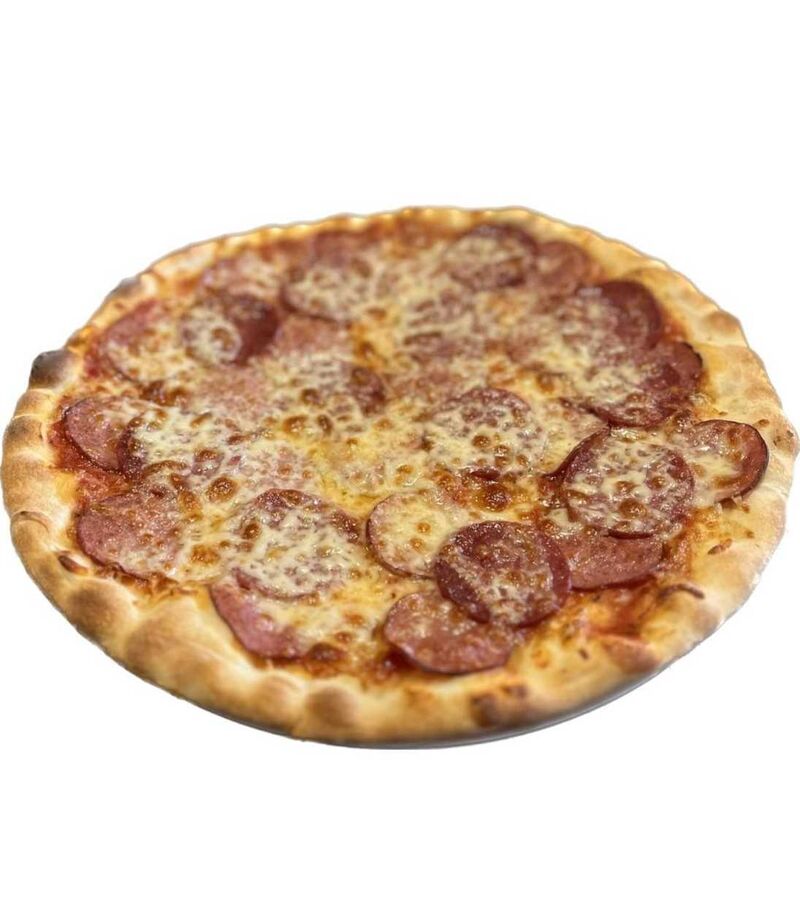 Salami pizza