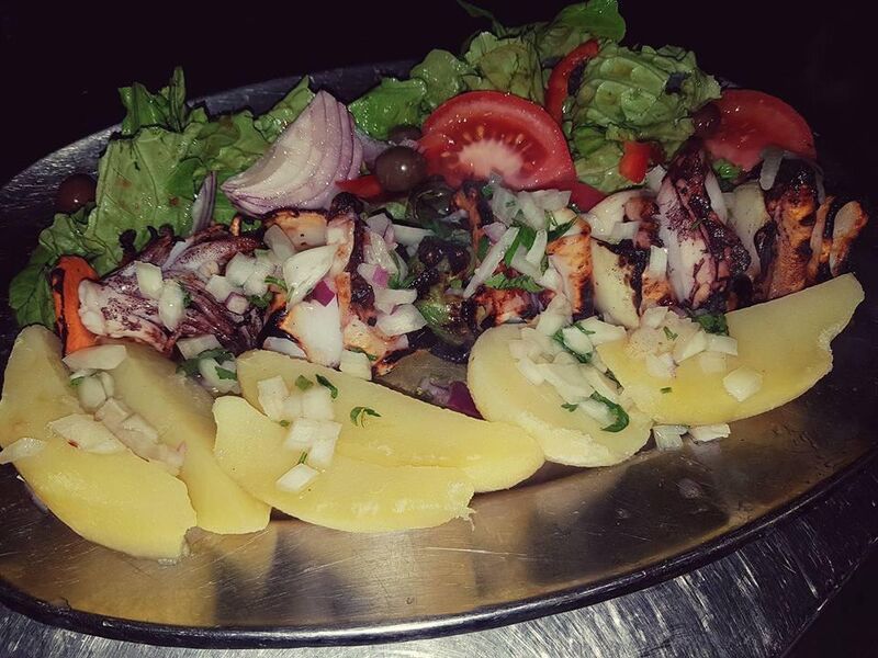 Espetada de Lulas Grelhadas