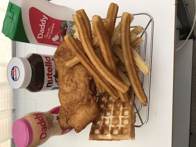 Pour les gourmands !!!
Nos chichi churros crêpes gaufres
Tout est fait et fabriqué sur place à la demande !!! 