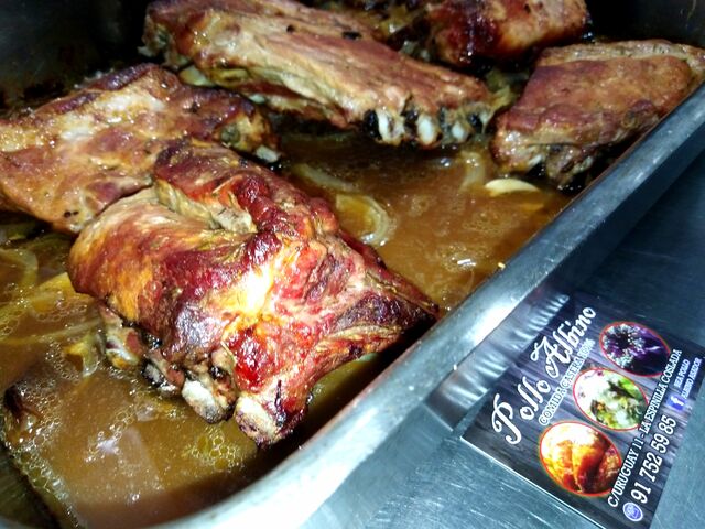 Costillas asadas, reserva las tuyas con antelación de 24h