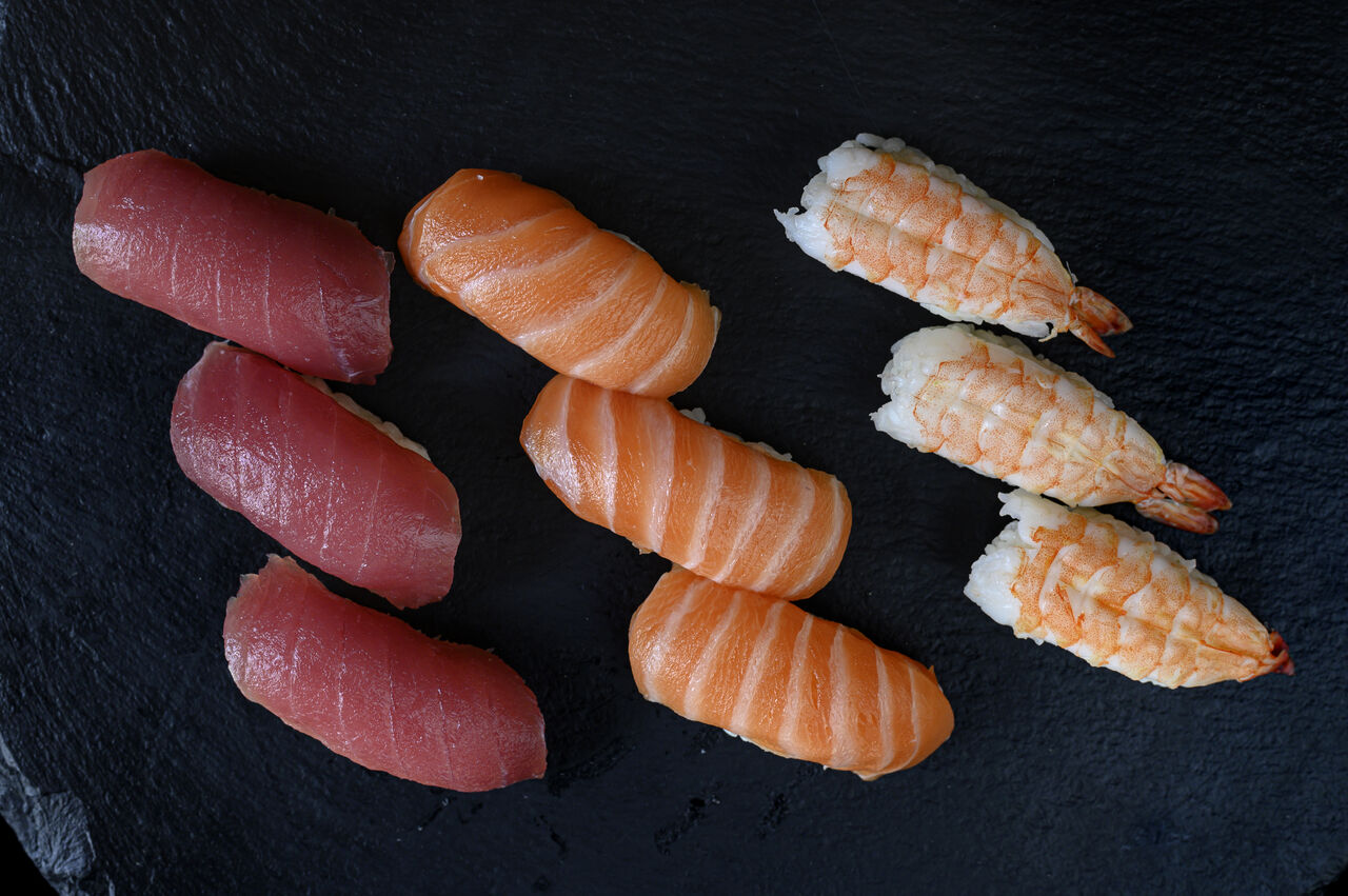 Thun Nigiri- lacks Nigiri- Eibi Nigiri