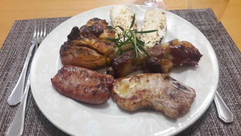 Grigliata mista di maiale e pollo