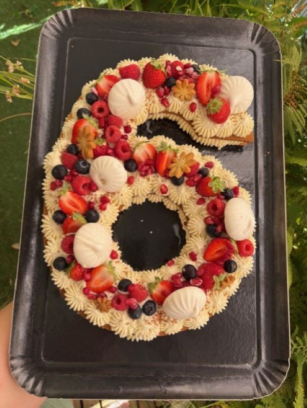 Number cake vanille et fruits rouges
