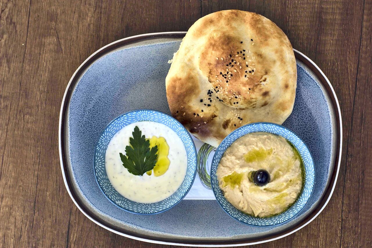 Hummus mit Tzatziki