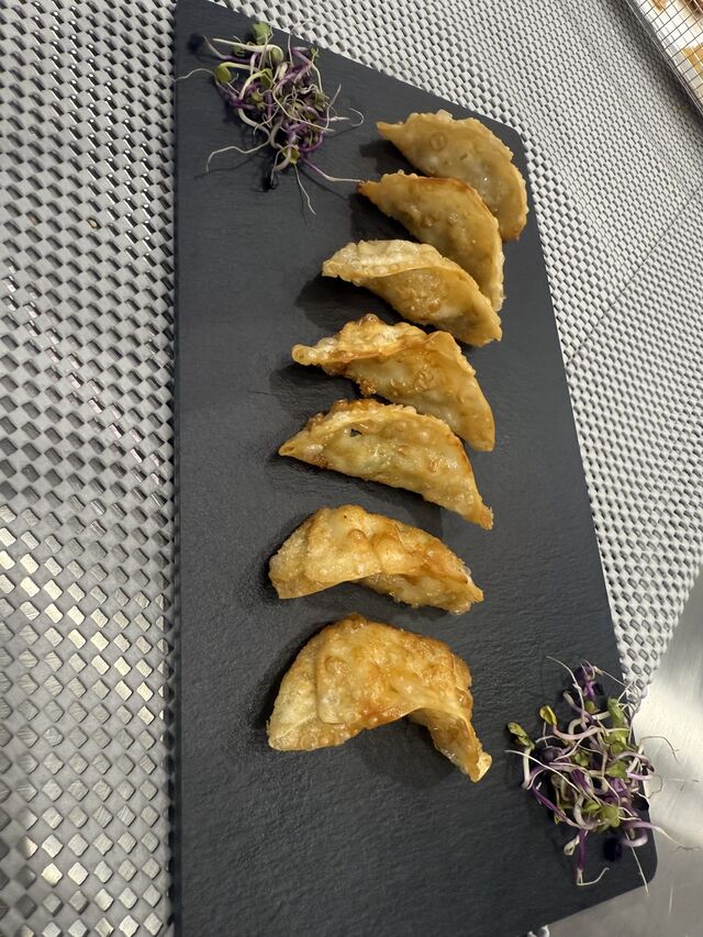 Gyozas pollo o langosntino