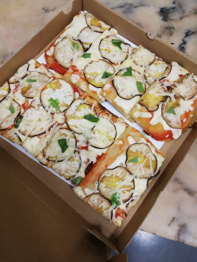 Pizza berinjela & Parmesão 