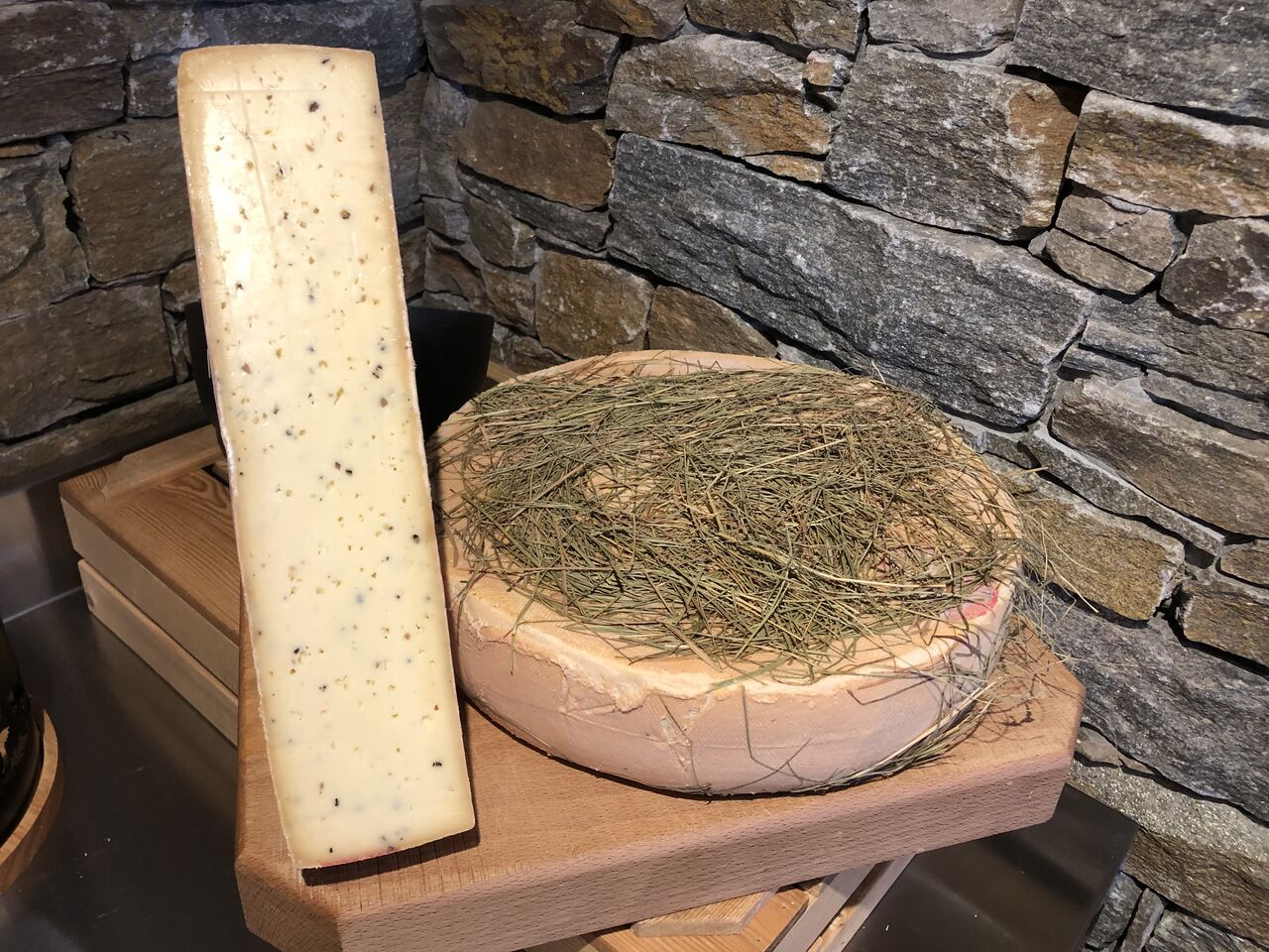 Raclette affinée au foin (Haute-Savoie)