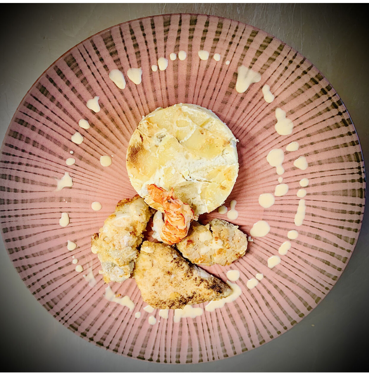 Ris de veau pané aux pommes de terre moelleuses gratinées ( REPAS DE GROUPES)