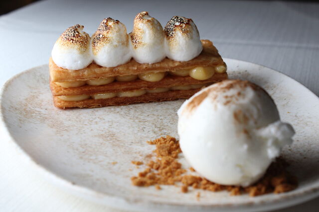 Milhoja de limón y canela