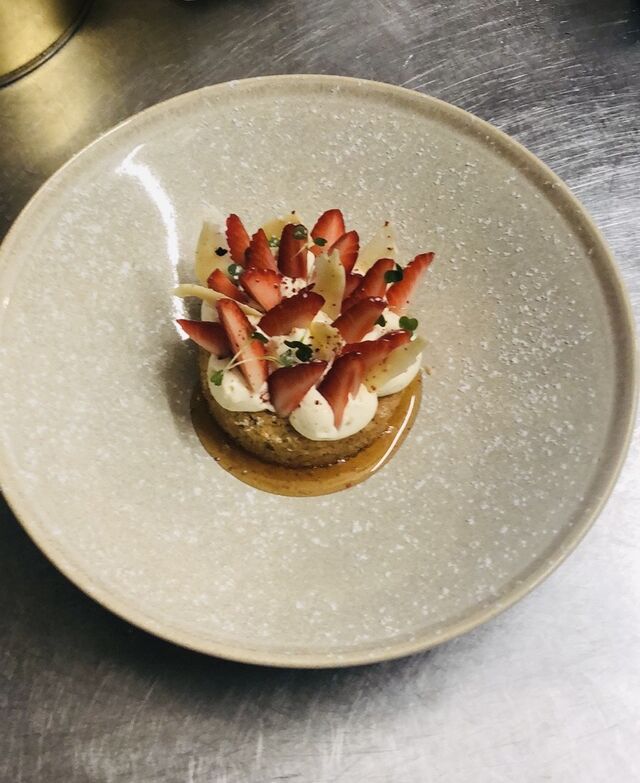 sablé breton fleur de sel crème vanillé fraise au sirop melisse