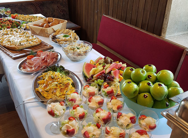 Kalt Warmes oder Menue für die kleine oder große Gesellschaft.