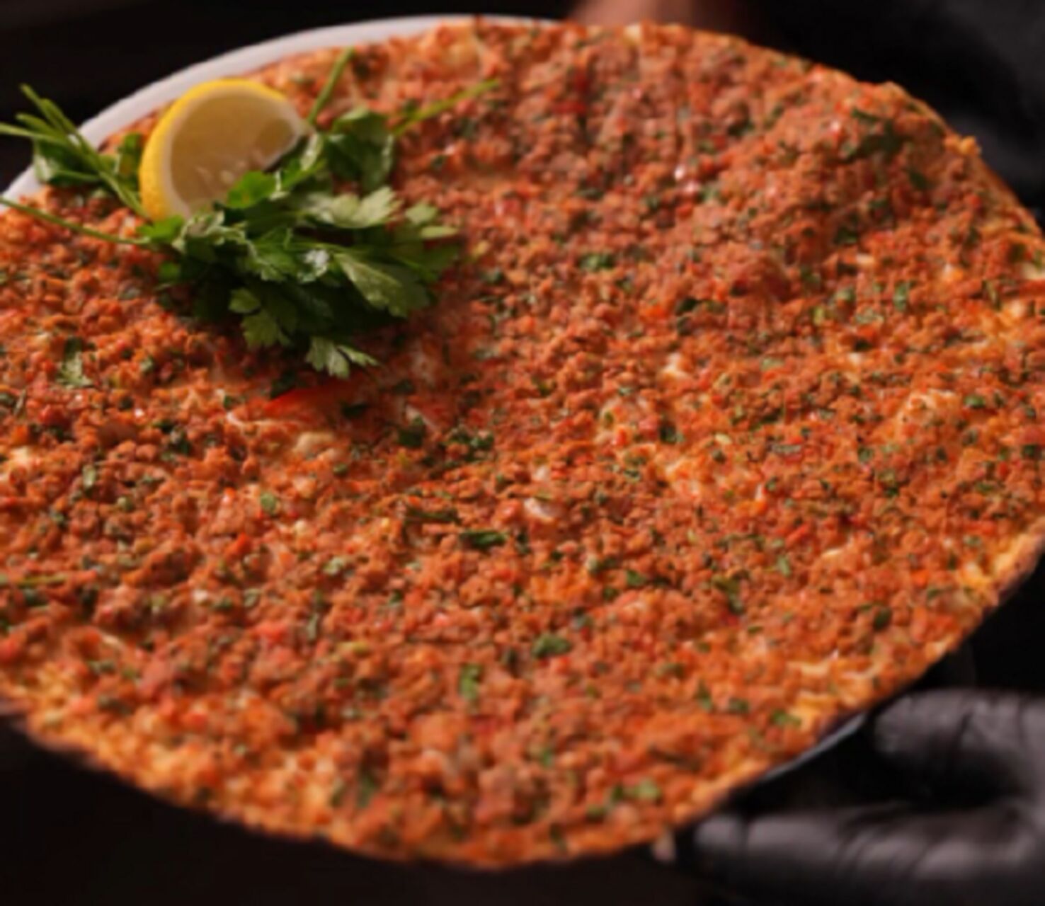 Lahmacun – legenda tureckiej kuchni, teraz w Hanedan!