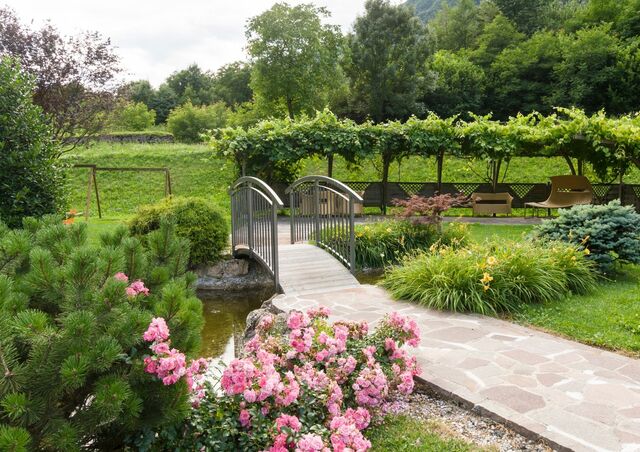 Hotel Da Rita. Il giardino e gli esterni