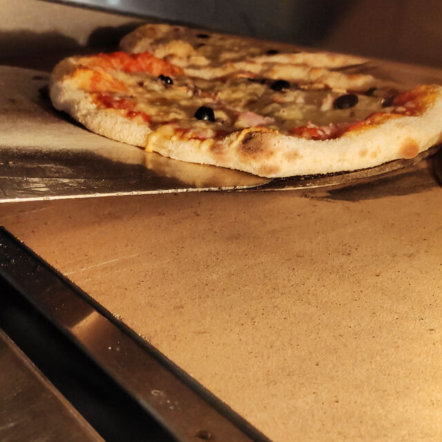 C'est l'œil du chef qui nous dit quand la pizza est prête.