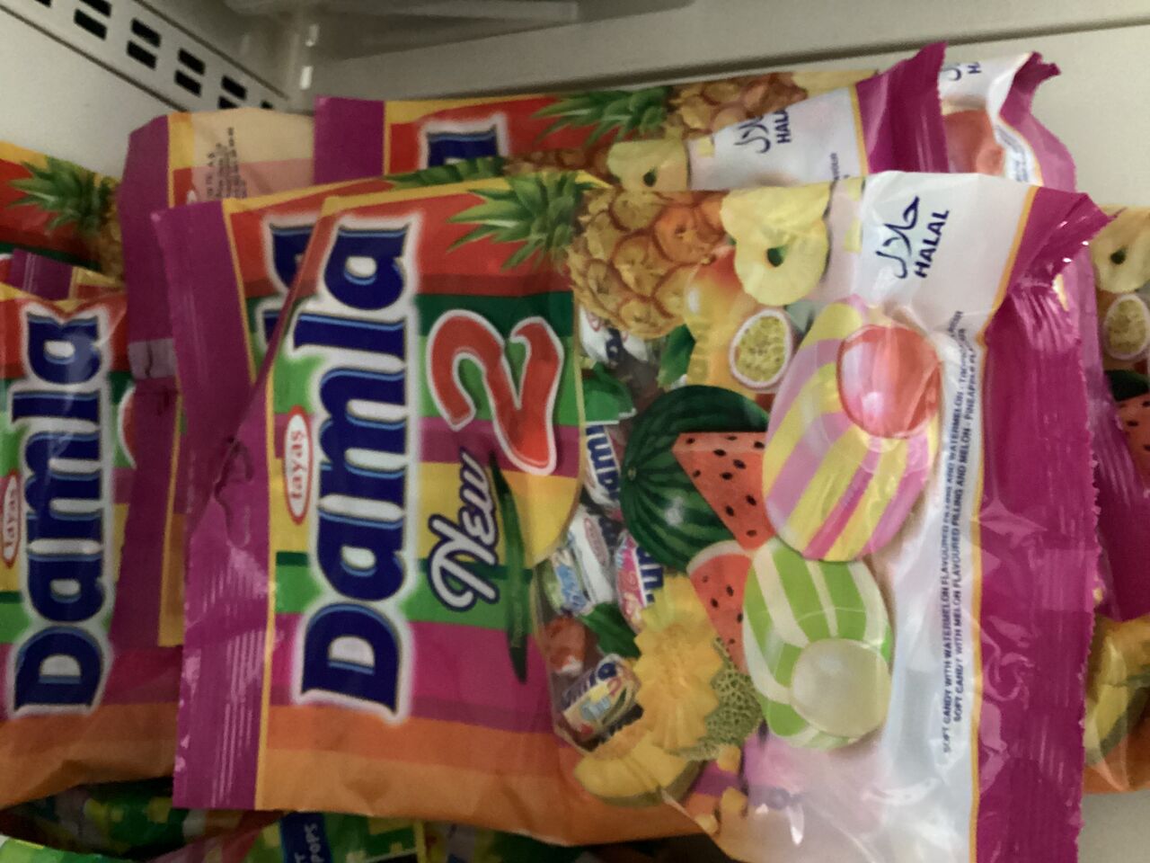 3€ le paquet de bonbon au goût de fruit plus coulis sans gélatine 