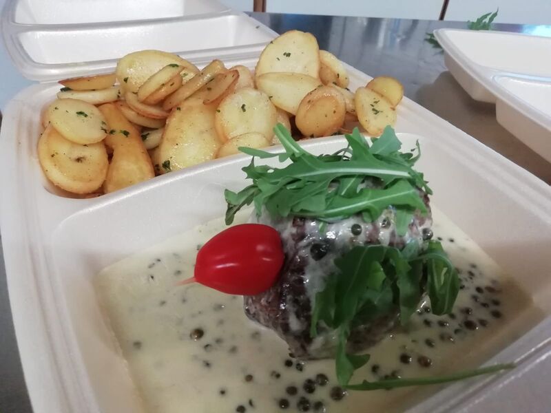 Rinderfilet in grüner Pfeffersauce
Fileto al Pepe verde