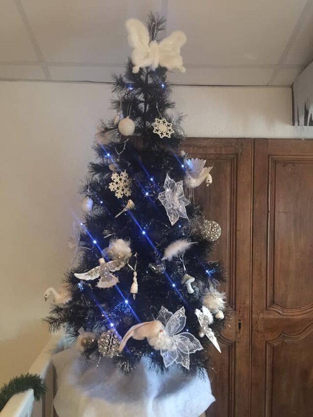 décorations de fin d'année au restaurant l'assiette troglodyte