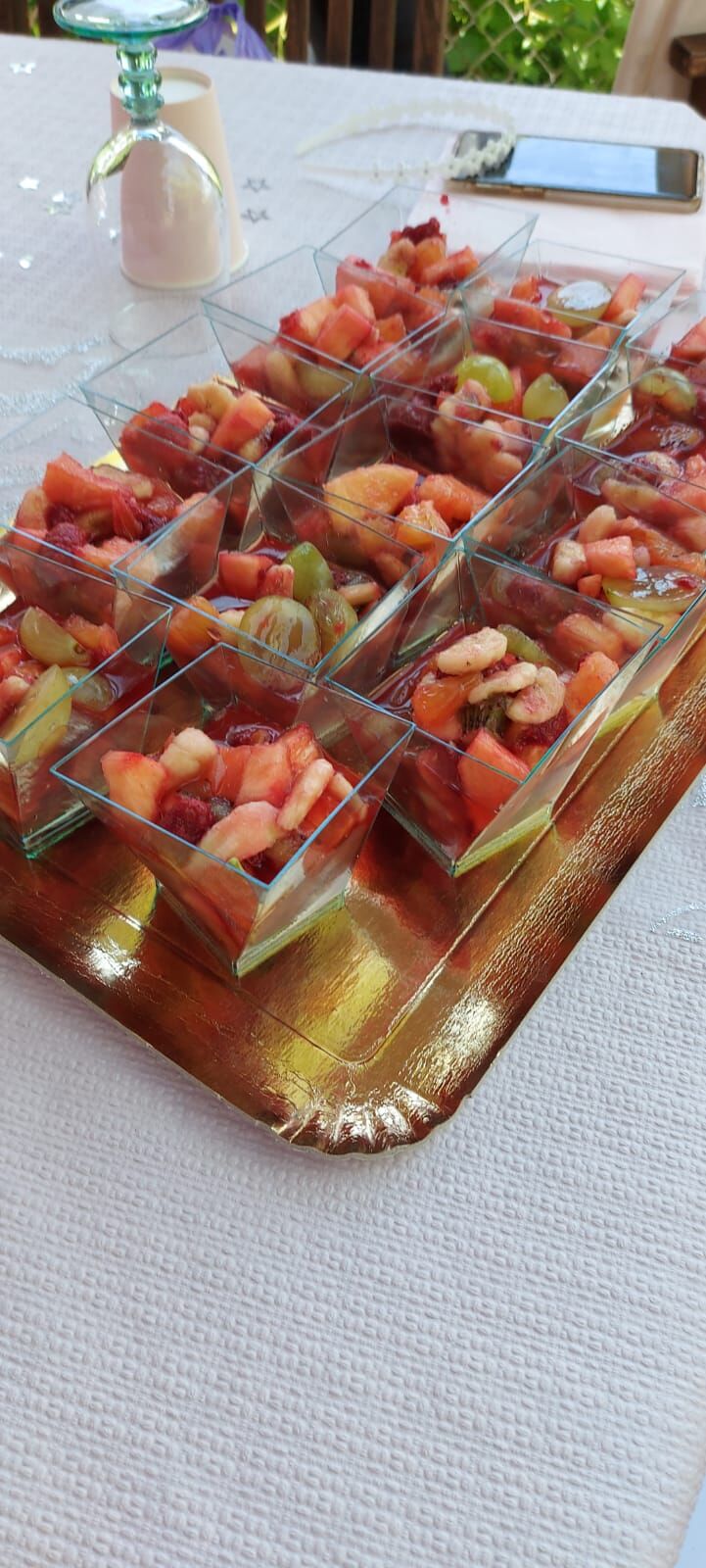 Verrine salade de fruits - buffet dinatoire pour un baptême