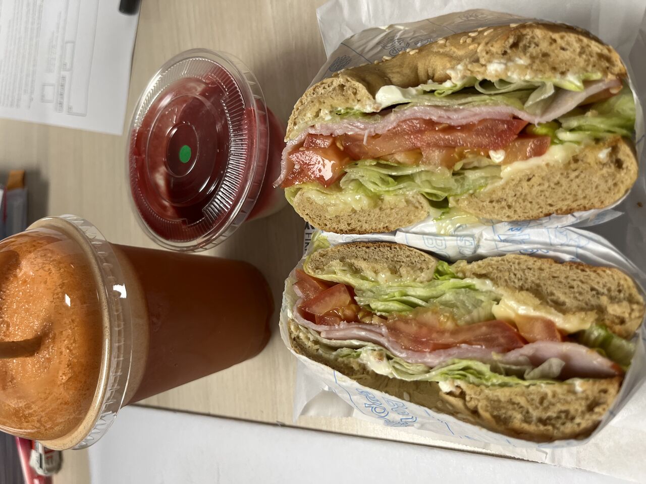 Bagel et Smoothie de Novembre et Panna cotta fruits rouges 