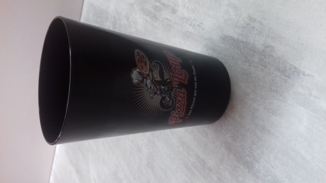 Voici nos verres à notre effigie, n'hésitez pas à passer nous voire si vous en voulez un pour votre collection... 