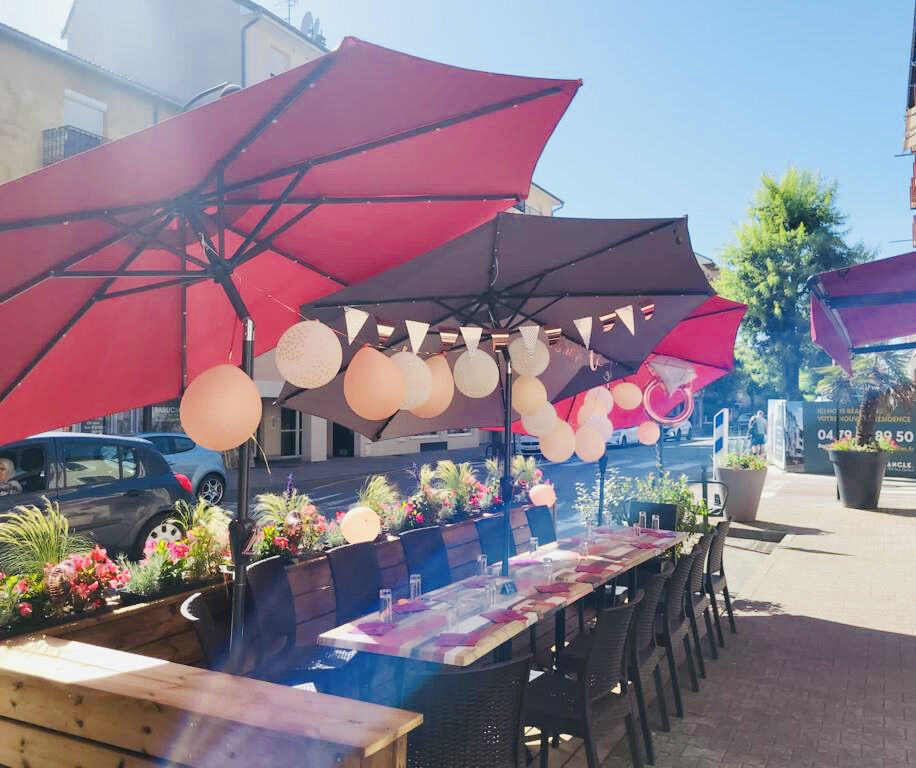 Brunch organisé pour un enterrement de vie de jeune fille, vive la mariée !