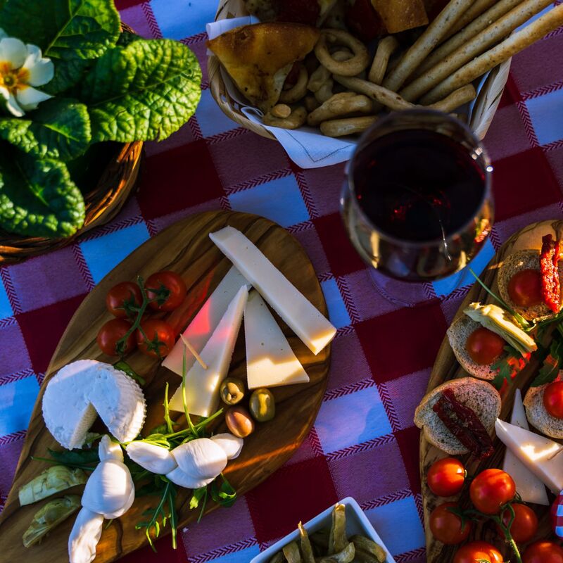 Tagliere con prodotti tipici locali a KM 0 