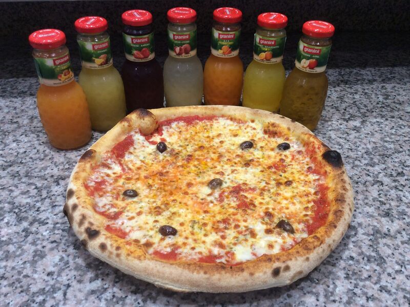 Pizza Marguerite + Granini
