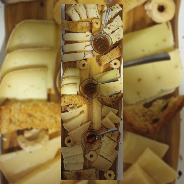 Tagliere formaggi e confetture 