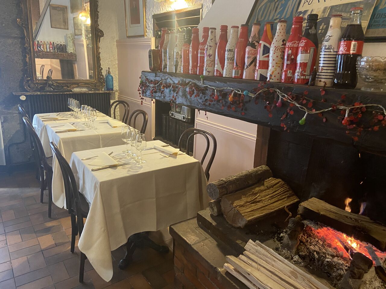 Profitez de notre salle avec cheminée