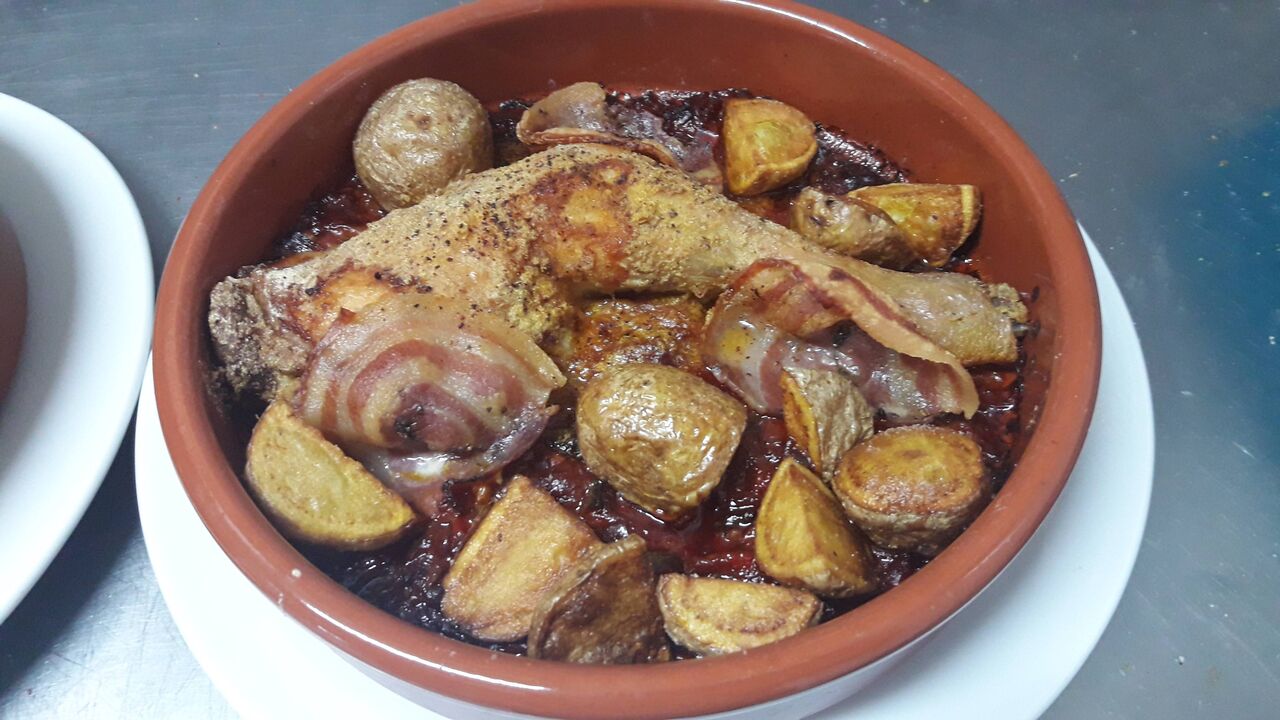 Confit de Poulet à la Basque