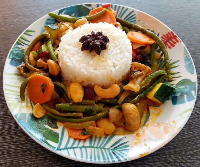 VEGAN : Curry de légumes, noix de cajou et riz basmati