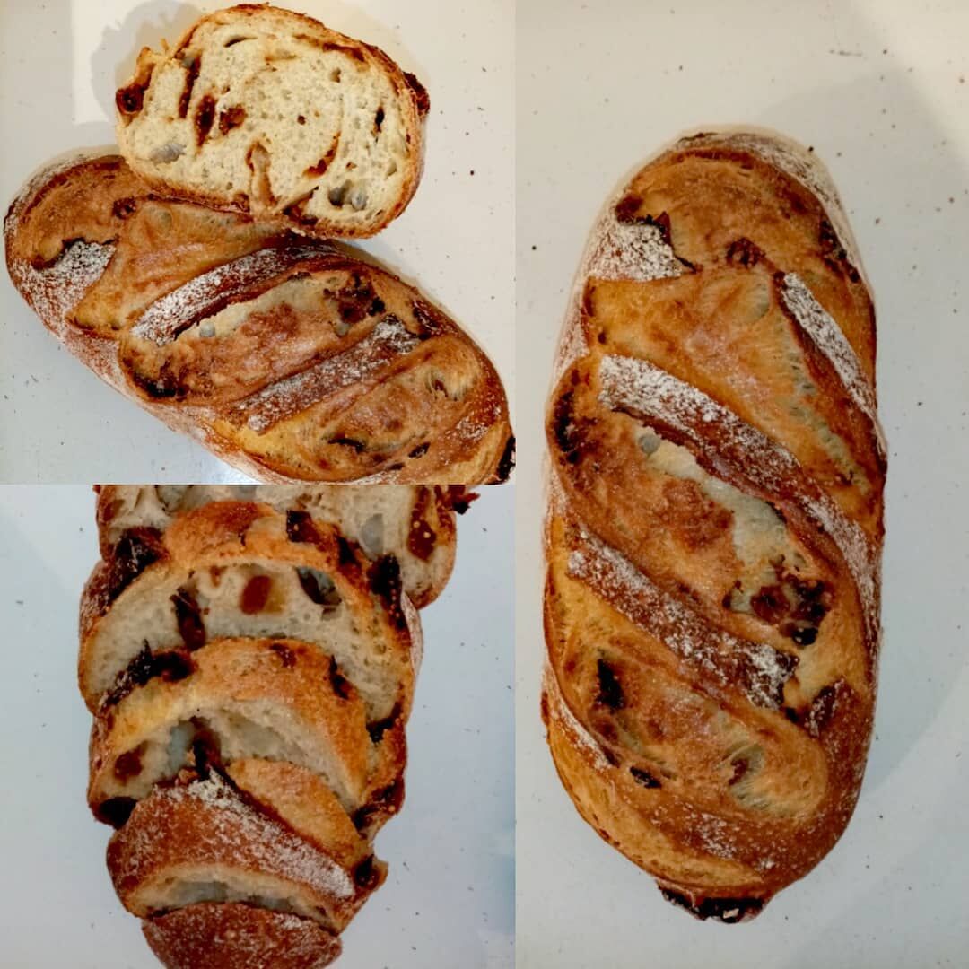 Pain aux figues, farine de tradition française et figues