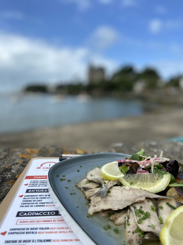 Des plats savoureux élaborés par une jeune équipe de restauration talentueuse ! 