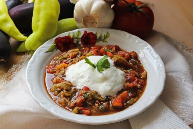 Köpoğlu Mancası - Special Koepoglu Salad